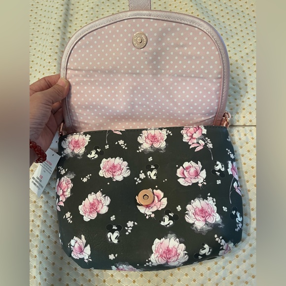 Disney LOUNGEFLY Minnie Mouse Pink Floral Saddle Bag Crossbody Purse Wallet Set - Picture 4 of 10